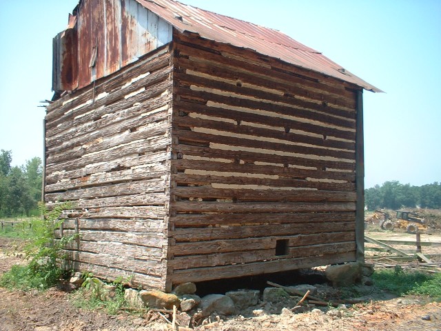 Tobacco Barns – Old Log Cabins